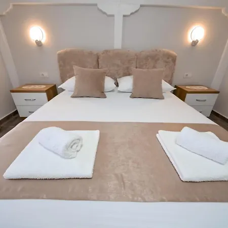 Egje Apartment