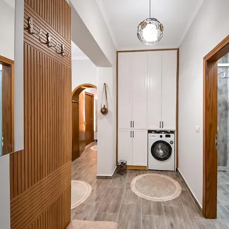 Egje Apartment