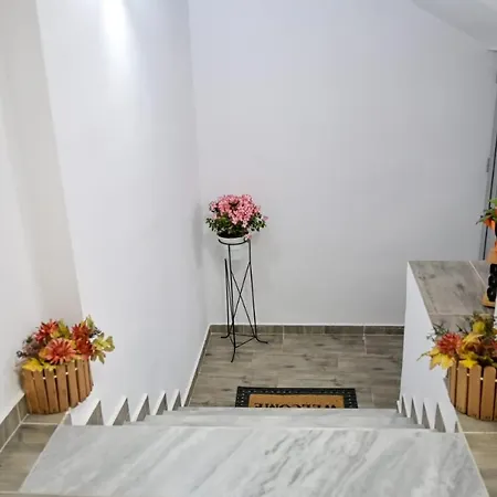 Egje Apartment *