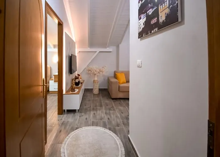 Appartement Egje Gjirokastër