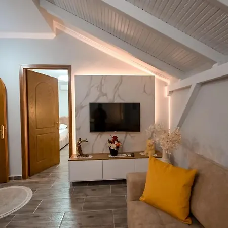 Egje Apartment