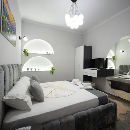 Egje Apartment Gjirokastër