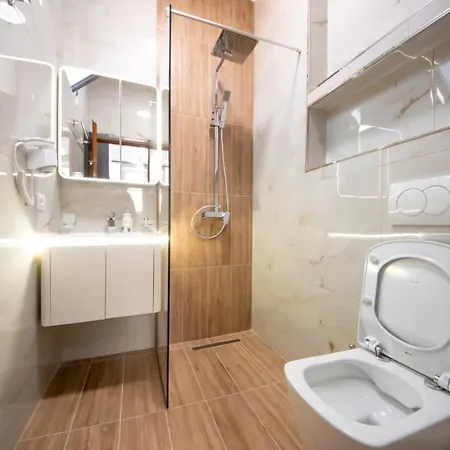 Apartment Egje Gjirokastër