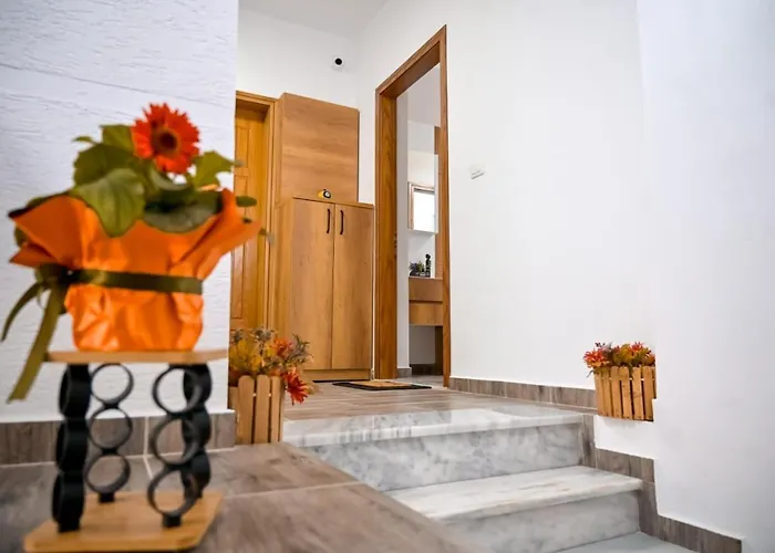 Egje Apartment *
